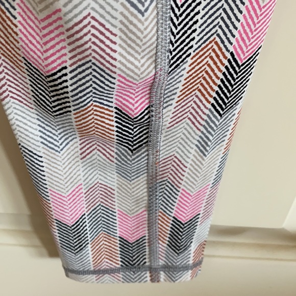 EUC Victoria Sport leggings size M - Picture 3 of 6